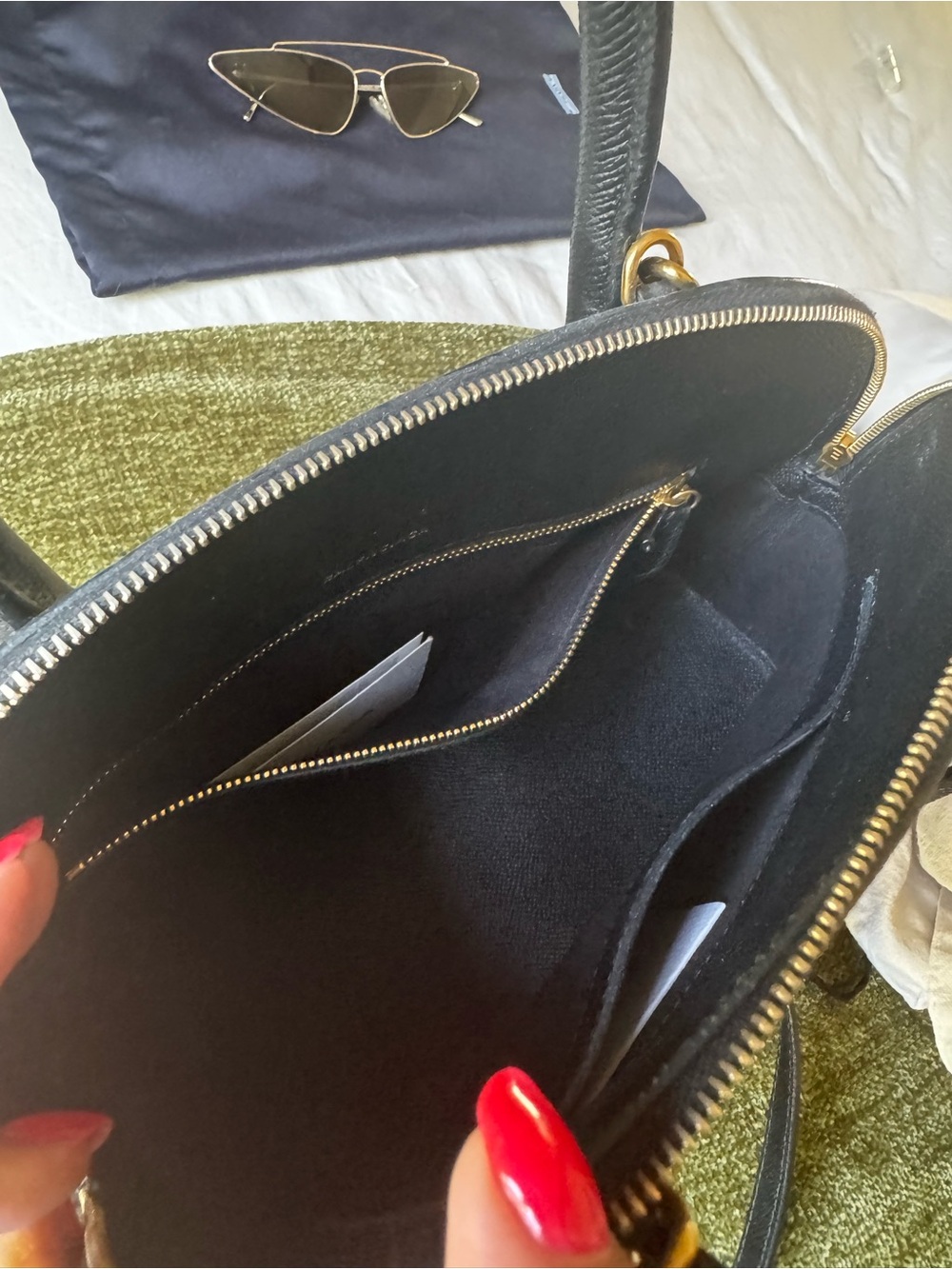 Balenciaga Black Satchel with White Logo - Picture 9 of 9